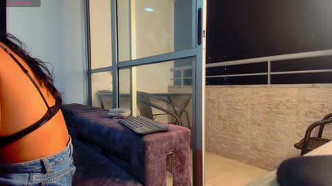 Snapshot of latin_couple77 chatting on December 12, 2024, 11:36 pm Sara y Andy online show from December 12, 2024, 11:36 pm