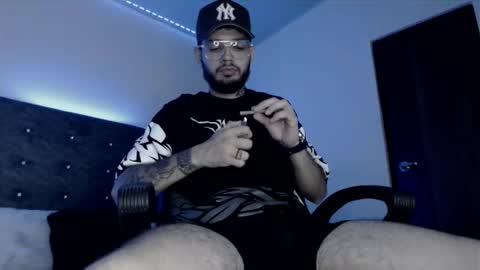 Snapshot of latin_dick18 chatting on November 16, 2025, 1:55 am latin_dick18 online show from November 16, 2025, 1:55 am