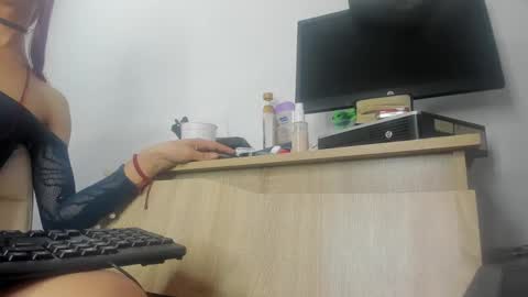 latin_xmenaxxx online show from May 13, 2026, 12:13 pm