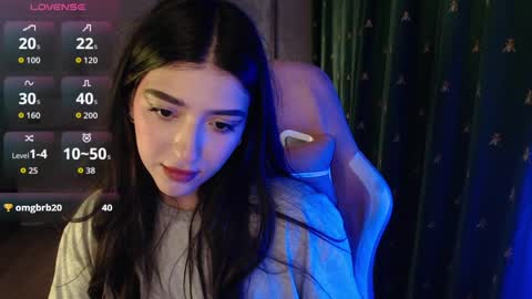 miiiiiiaaaa online show from April 19, 2026, 6:10 pm