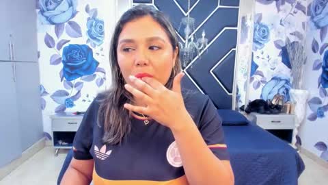 EMMA   online show from October 14, 2025, 2:51 pm