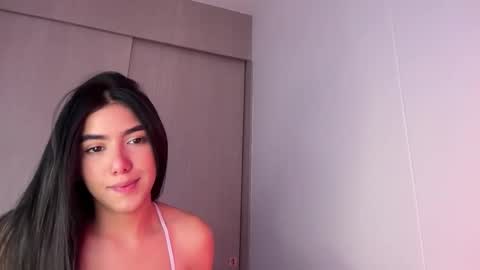 Snapshot of latinella chatting on September 20, 2025, 12:50 pm Hi -  online show from September 20, 2025, 12:50 pm