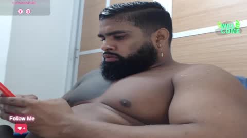Snapshot of latinhot202423 chatting on January 8, 2025, 9:32 am blackBear online show from January 8, 2025, 9:32 am