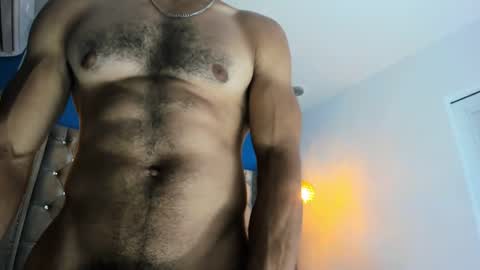 Snapshot of latinhotboys1 chatting on January 20, 2025, 6:21 am Zeus online show from January 20, 2025, 6:21 am