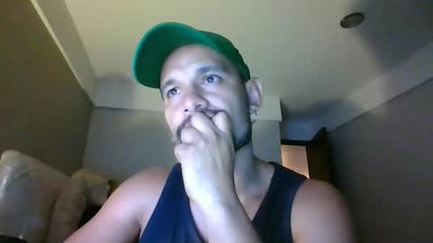 Snapshot of latinhotcouple33 chatting on January 13, 2026, 3:34 am wolves online show from January 13, 2026, 3:34 am