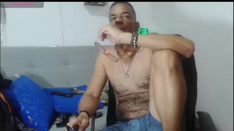 Snapshot of latinmartin254 chatting on May 19, 2026, 1:56 am latinmartin254 online show from May 19, 2026, 1:56 am