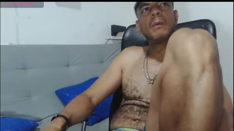 Snapshot of latinmartin254 chatting on June 3, 2026, 12:35 am latinmartin254 online show from June 3, 2026, 12:35 am