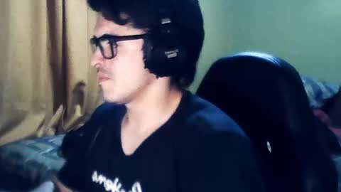 latinn_babe online show from October 6, 2025, 2:20 am