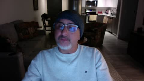 QS - INDEPENDENT MODEL online show from January 26, 2025, 2:03 am