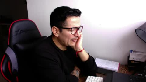 latino8484 online show from May 15, 2026, 8:32 am