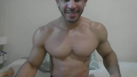 latino_rodri online show from April 30, 2026, 6:03 pm