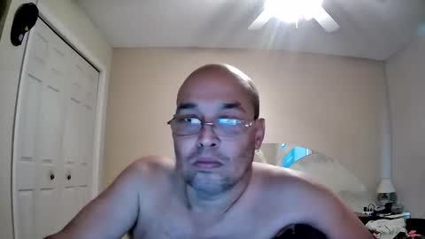 Snapshot of latinoinfla chatting on November 1, 2025, 4:42 pm latinoinfla online show from November 1, 2025, 4:42 pm