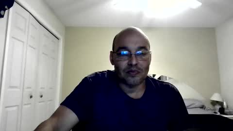 Snapshot of latinoinfla chatting on December 17, 2025, 1:11 am latinoinfla online show from December 17, 2025, 1:11 am