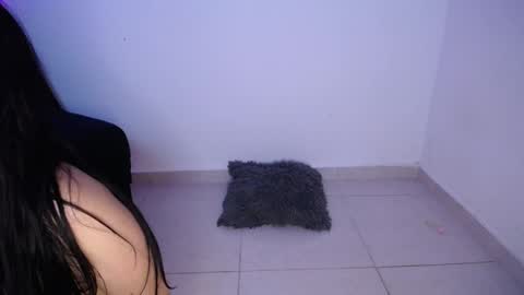 Snapshot of lau_24 chatting on February 2, 2025, 12:57 pm lau_24 online show from February 2, 2025, 12:57 pm