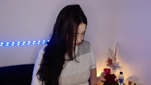 lau_24 online show from May 7, 2026, 7:58 am