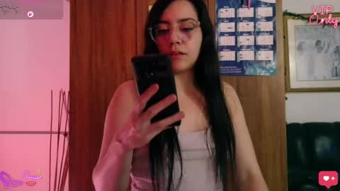 laujgray online show from March 1, 2026, 5:09 am