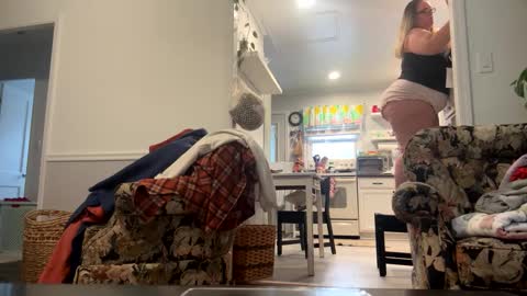 LauLauMa online show from January 23, 2025, 3:11 pm