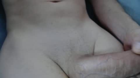 Snapshot of launeeee1 chatting on February 27, 2026, 2:39 pm launeeee1 online show from February 27, 2026, 2:39 pm