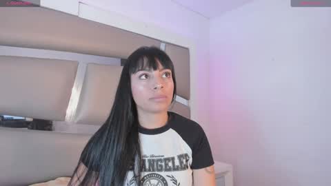 Snapshot of laura__js_ chatting on February 5, 2025, 8:14 pm laura__js_ online show from February 5, 2025, 8:14 pm