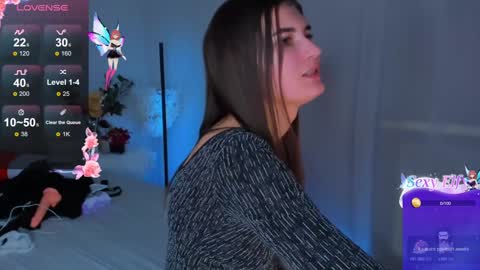Laura online show from December 25, 2024, 12:47 pm