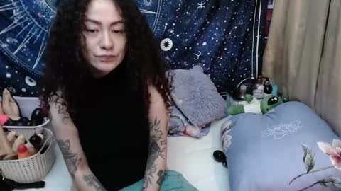 Snapshot of laura_anal_ chatting on December 12, 2024, 10:42 pm Wen online show from December 12, 2024, 10:42 pm