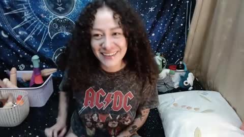 Snapshot of laura_anal_ chatting on February 17, 2025, 11:20 pm Wen online show from February 17, 2025, 11:20 pm