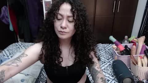 Snapshot of laura_anal_ chatting on September 26, 2025, 10:25 pm Wen online show from September 26, 2025, 10:25 pm