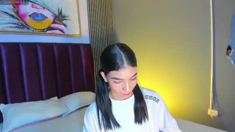 Snapshot of laura_aristizabal_19 chatting on July 11, 2026, 12:08 pm Laura online show from July 11, 2026, 12:08 pm