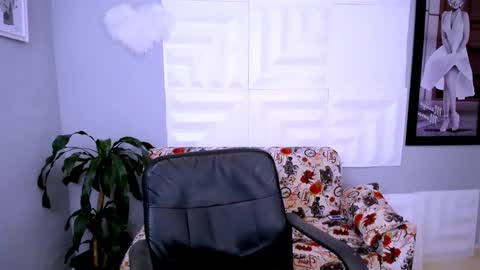 LAURA online show from March 5, 2026, 5:53 pm