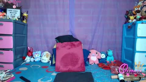Snapshot of laura_candy12 chatting on July 15, 2026, 9:03 am Laura online show from July 15, 2026, 9:03 am
