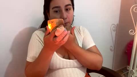 Snapshot of laura_d23 chatting on September 17, 2025, 10:11 pm laura online show from September 17, 2025, 10:11 pm