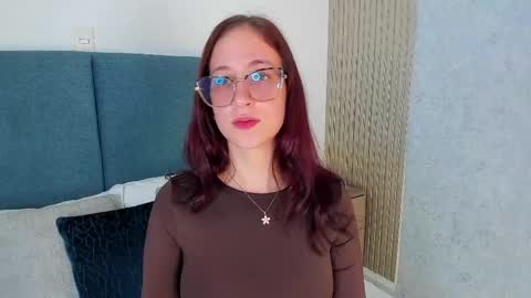 Snapshot of laura_ivy chatting on April 23, 2026, 1:46 pm LauraIvy online show from April 23, 2026, 1:46 pm