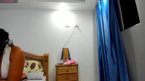 laura_miller02 online show from July 2, 2026, 2:11 am