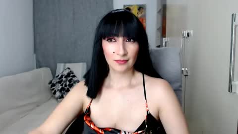 Laura online show from September 21, 2025, 12:34 am