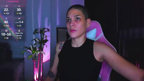 Snapshot of laura_r23 chatting on December 26, 2024, 10:37 am Laura Rose online show from December 26, 2024, 10:37 am