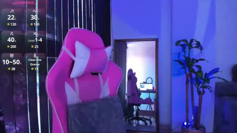 Snapshot of laura_r23 chatting on January 7, 2025, 9:46 pm Laura Rose online show from January 7, 2025, 9:46 pm