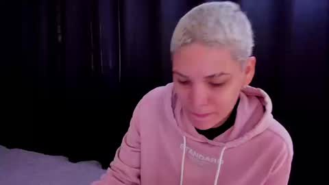 Snapshot of laura_r23 chatting on September 20, 2025, 3:57 pm Laura Rose online show from September 20, 2025, 3:57 pm