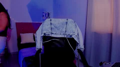 Snapshot of laura_r23 chatting on October 2, 2025, 6:59 pm Laura Rose online show from October 2, 2025, 6:59 pm