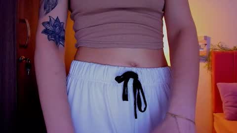 Laura Rose online show from March 20, 2026, 3:44 am