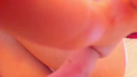 LAURA SOE online show from October 2, 2025, 5:53 pm