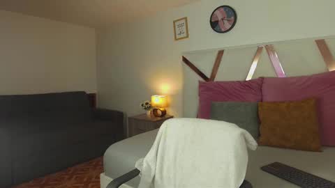 Snapshot of lauraagomezz__ chatting on February 28, 2025, 12:43 am lauraagomezz__ online show from February 28, 2025, 12:43 am