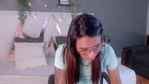 Snapshot of lauraagomezz__ chatting on October 20, 2025, 8:42 pm lauraagomezz__ online show from October 20, 2025, 8:42 pm