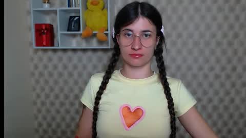 Laura online show from June 2, 2026, 6:15 am