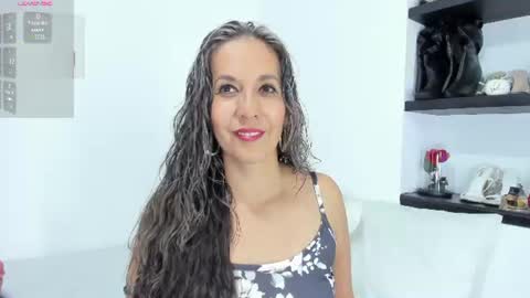 Snapshot of laurafarrely chatting on July 16, 2026, 1:55 am Laura online show from July 16, 2026, 1:55 am