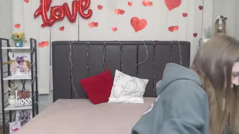 Snapshot of laurahlot chatting on January 18, 2026, 8:23 pm LauraHlot online show from January 18, 2026, 8:23 pm