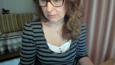 Lauraoven1 online show from March 19, 2026, 7:23 am