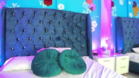 Laura online show from May 9, 2026, 12:21 pm