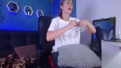 Laura Sofia online show from February 28, 2026, 11:06 pm