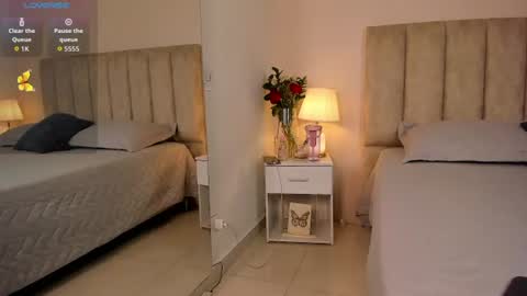 Snapshot of laureen_gray chatting on July 17, 2026, 9:52 pm Lau online show from July 17, 2026, 9:52 pm