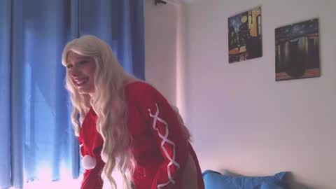 Snapshot of laurem_goddess chatting on July 3, 2026, 3:51 pm Laurem online show from July 3, 2026, 3:51 pm
